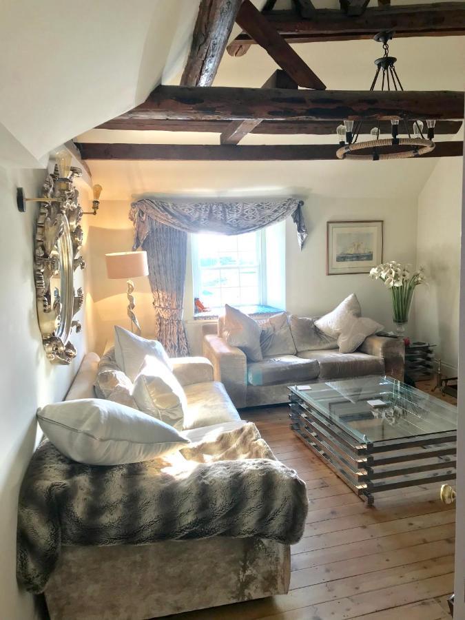 Duke Of Monmouth Penthouse Luxury Apartment, Lyme Regis, 3 Bedroom, Hot Tub, Garden, Dog Friendly Ngoại thất bức ảnh